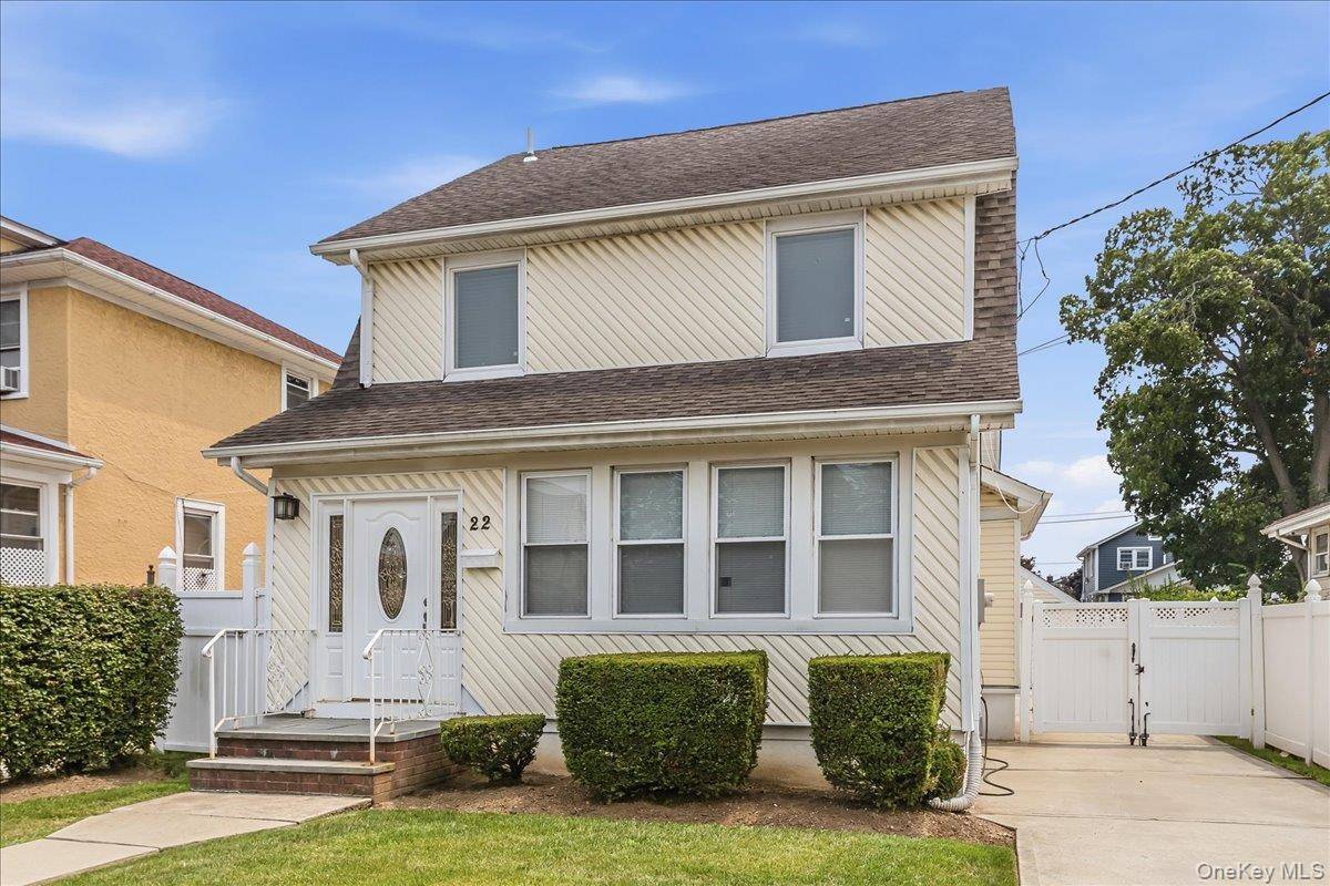 22 Homan BLVD, Hempstead, NY 11550