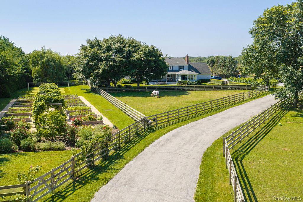 1810 Main RD, Jamesport, NY 11947