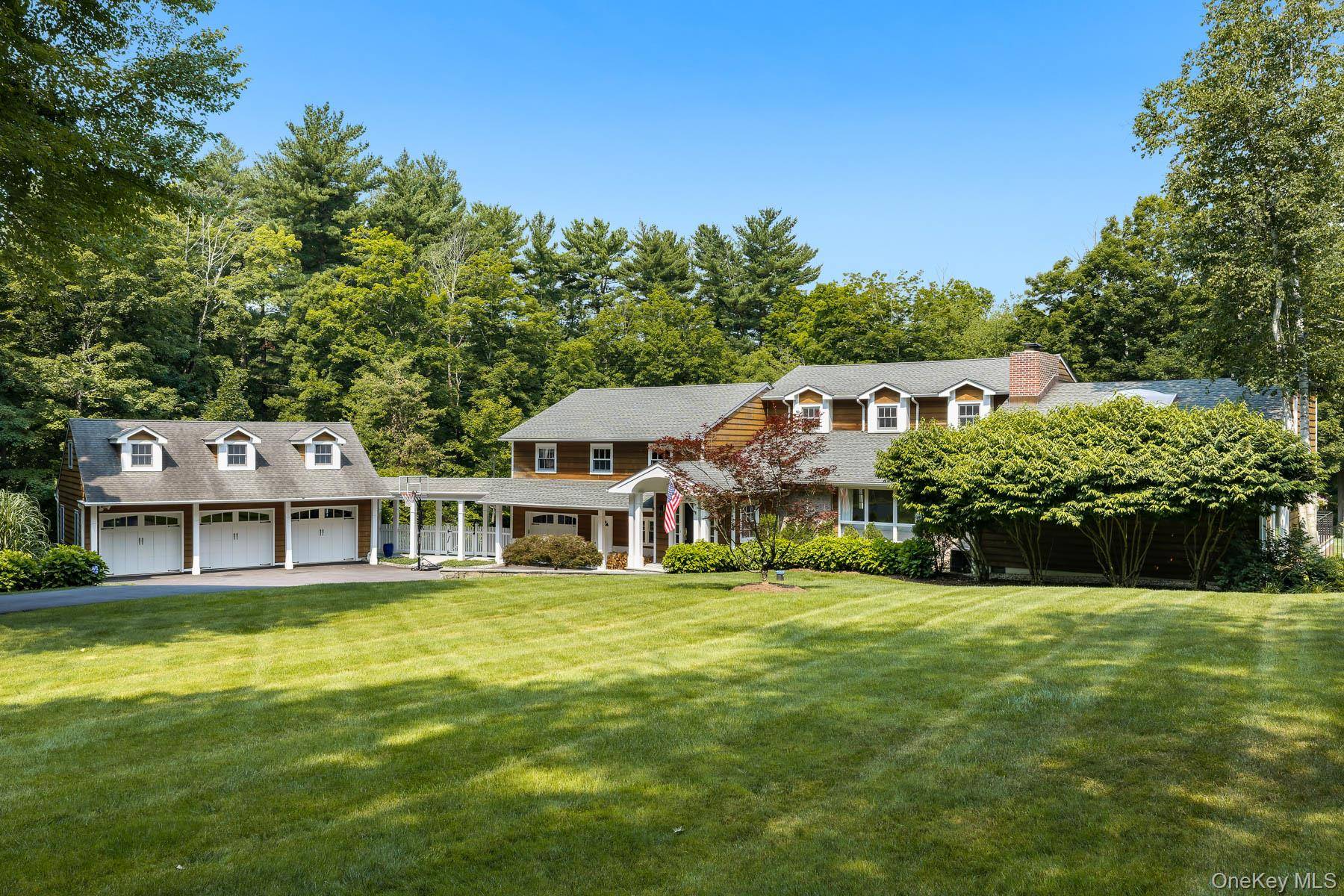 8 Seymour PL, Armonk, NY 10504