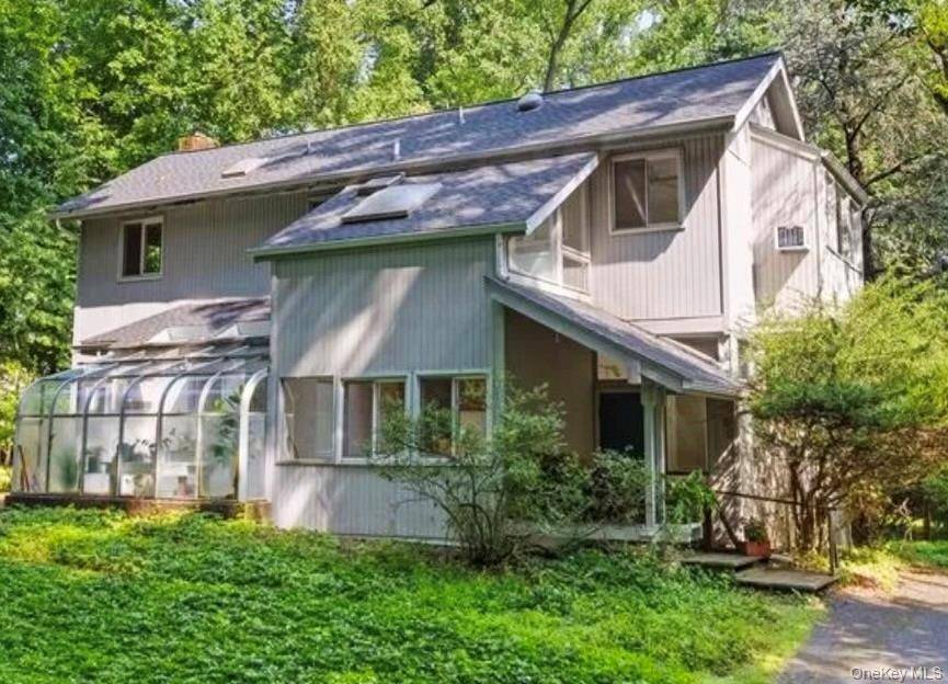 85 Rockland RD, Sparkill, NY 10976