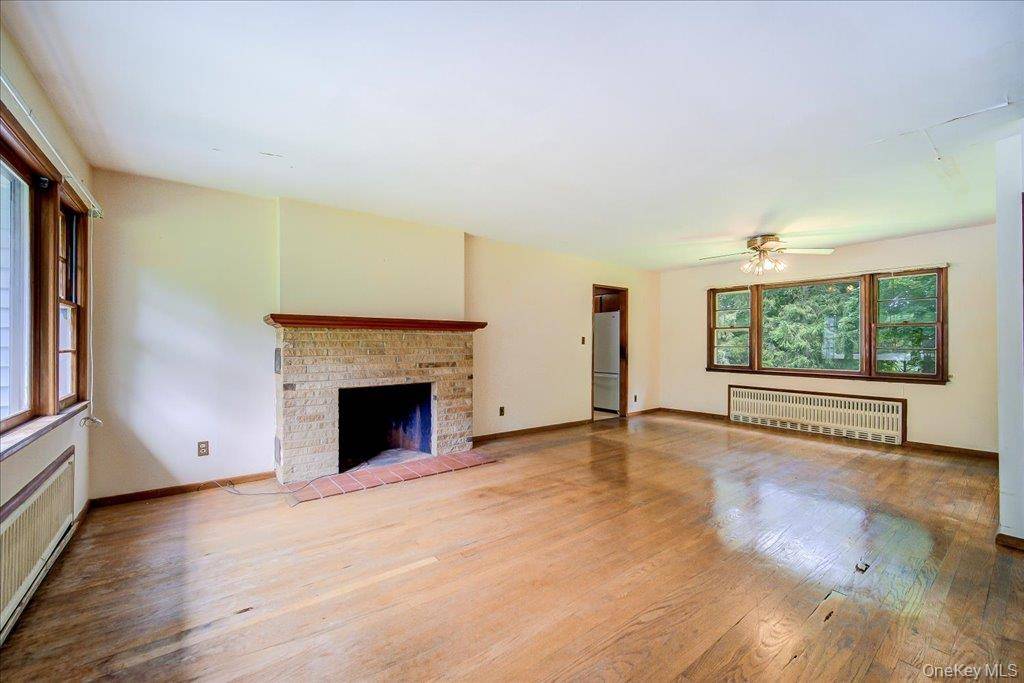 15 Nightingale RD, Katonah, NY 10536