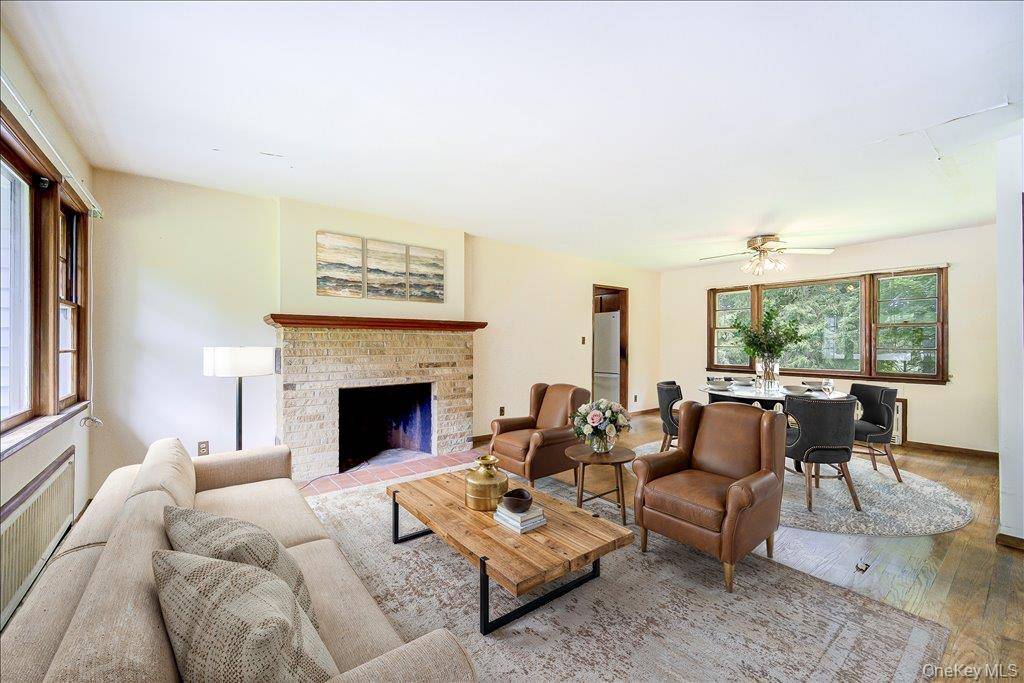 15 Nightingale RD, Katonah, NY 10536
