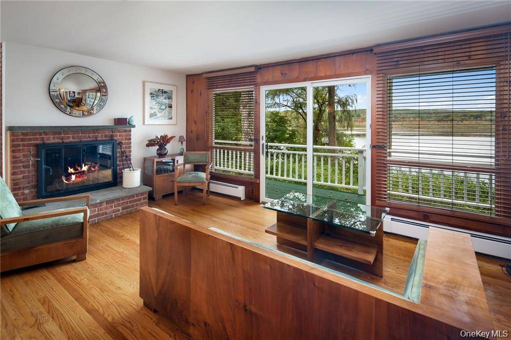 38 Bishop Park RD, Pound Ridge, NY 10038