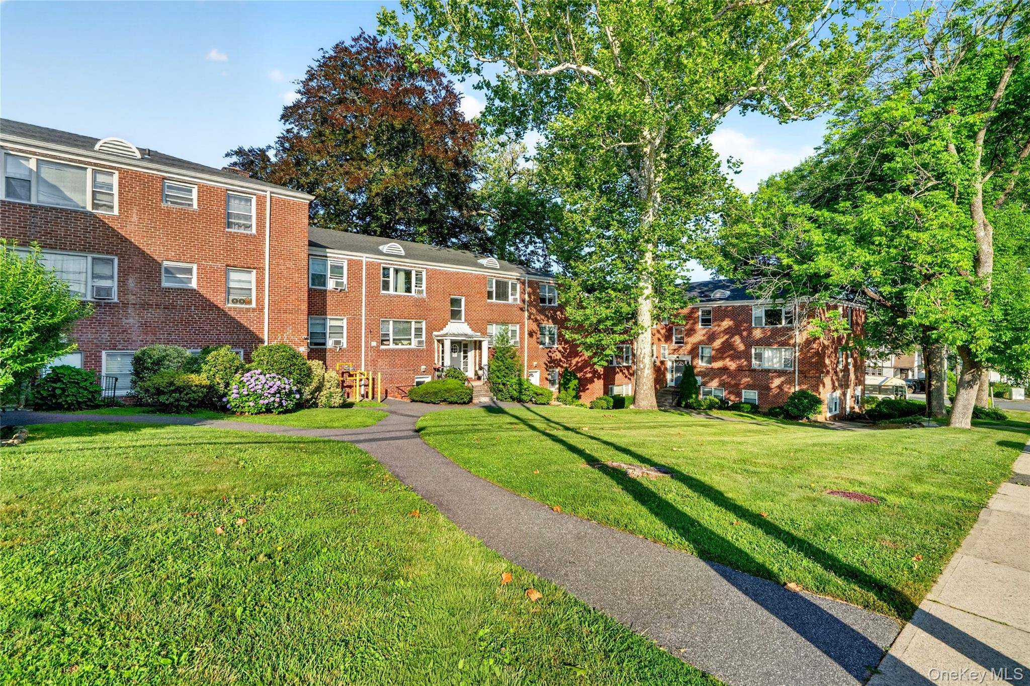 2 Soundview AVE #A2G, White Plains, NY 10606