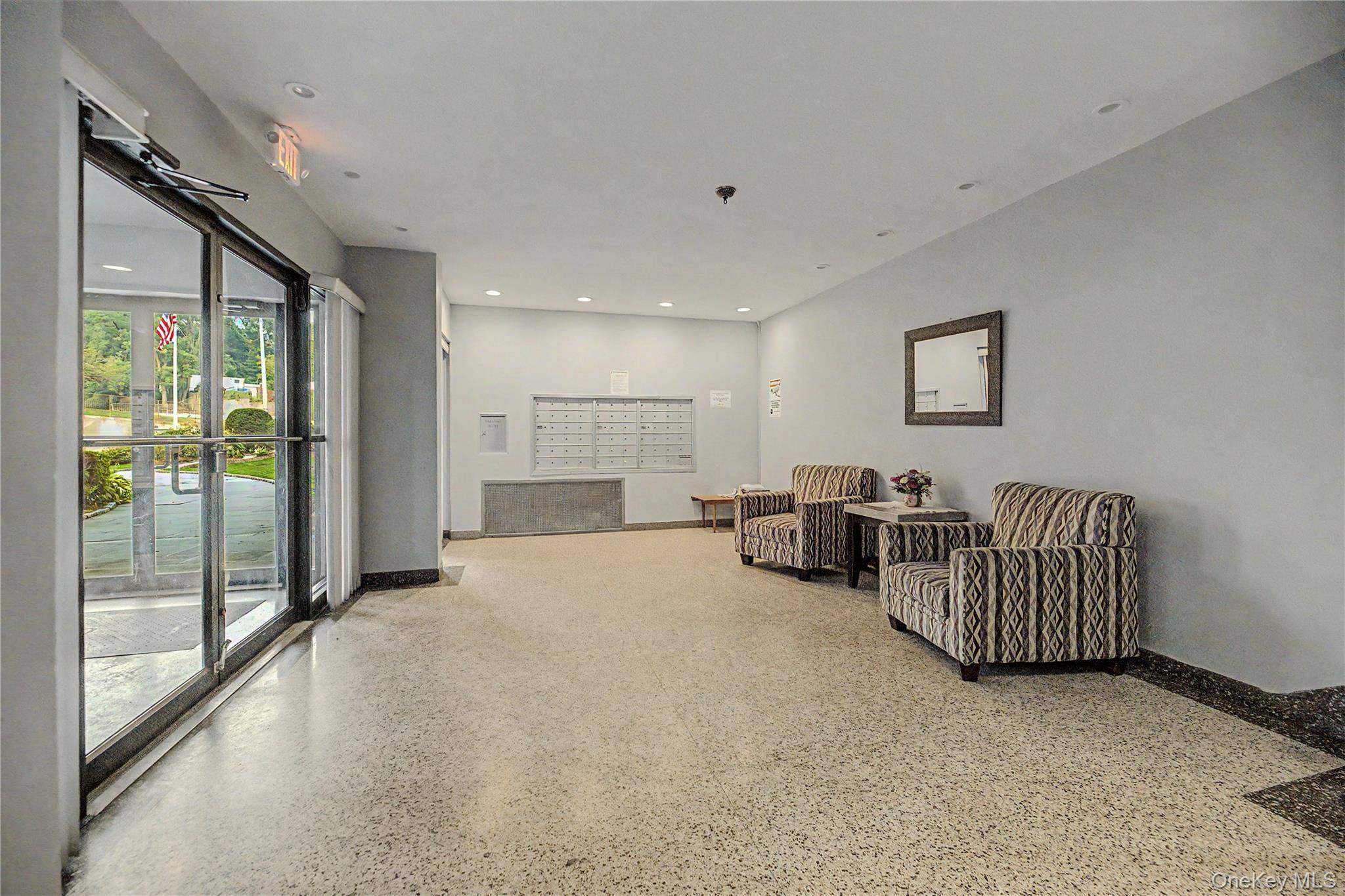 682 Tuckahoe RD #5K, Yonkers, NY 10710