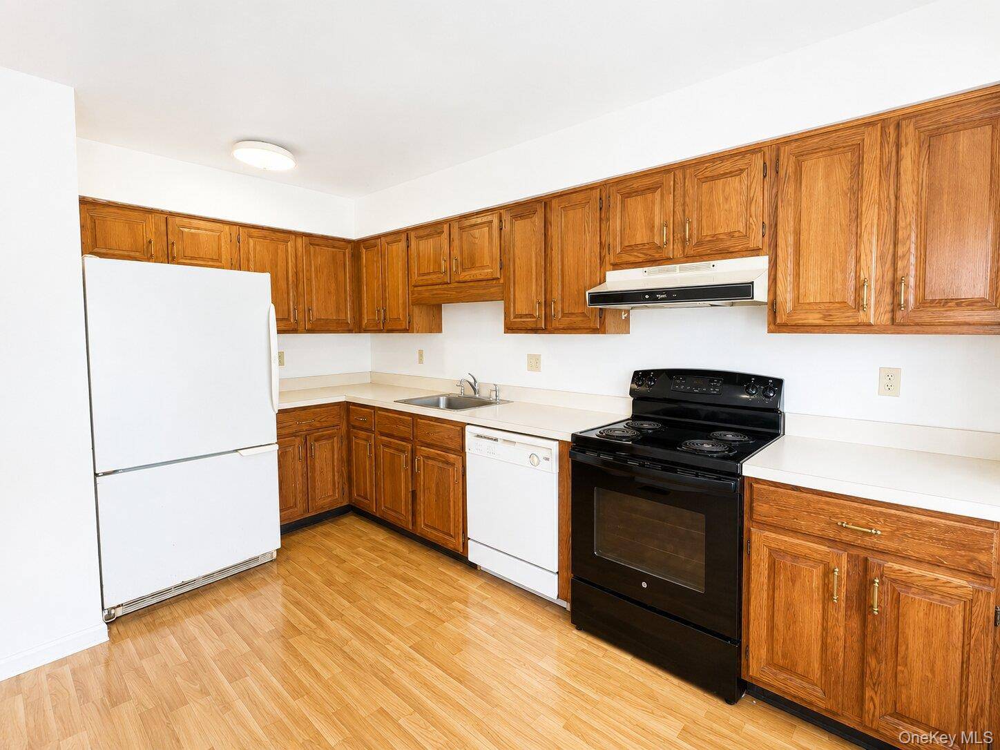 2555 Youngs AVE #3C, Southold, NY 11971