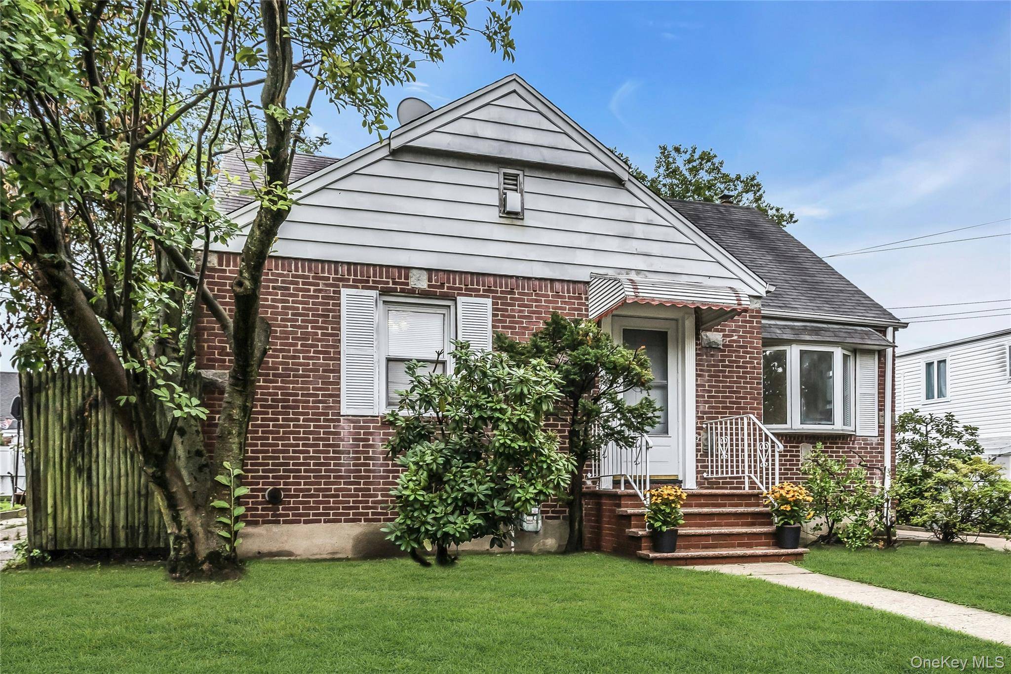 5 Sobro AVE, Valley Stream, NY 11580