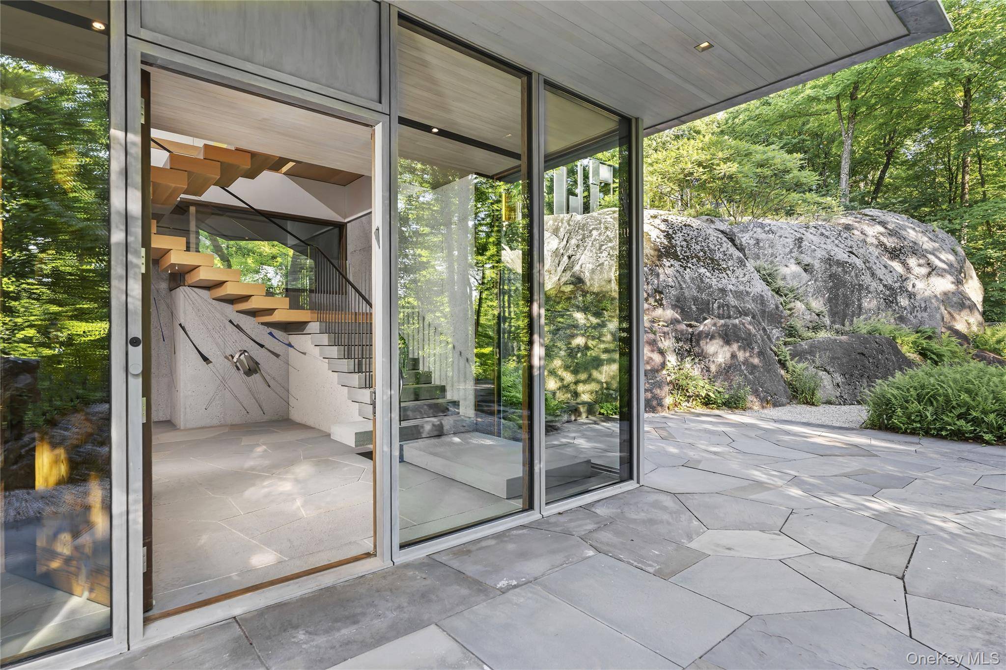51 Old Stone Hill RD, Pound Ridge, NY 10576