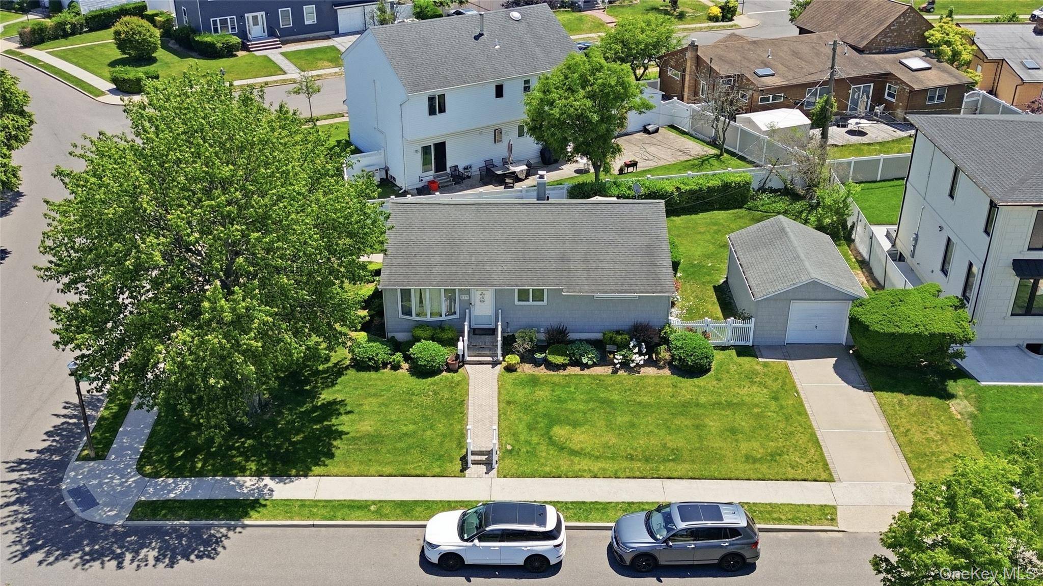 757 Anderson AVE, Franklin Square, NY 11010