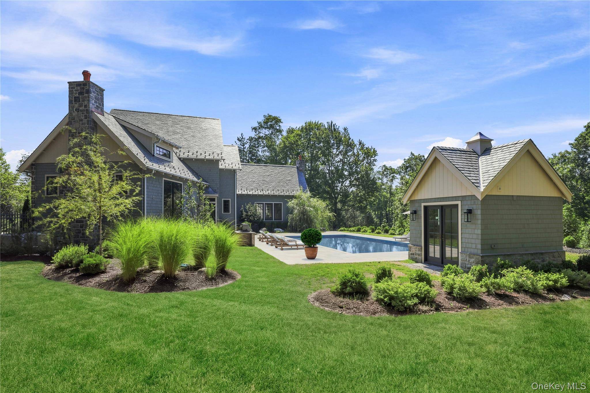 2 Barry CT, Katonah, NY 10536