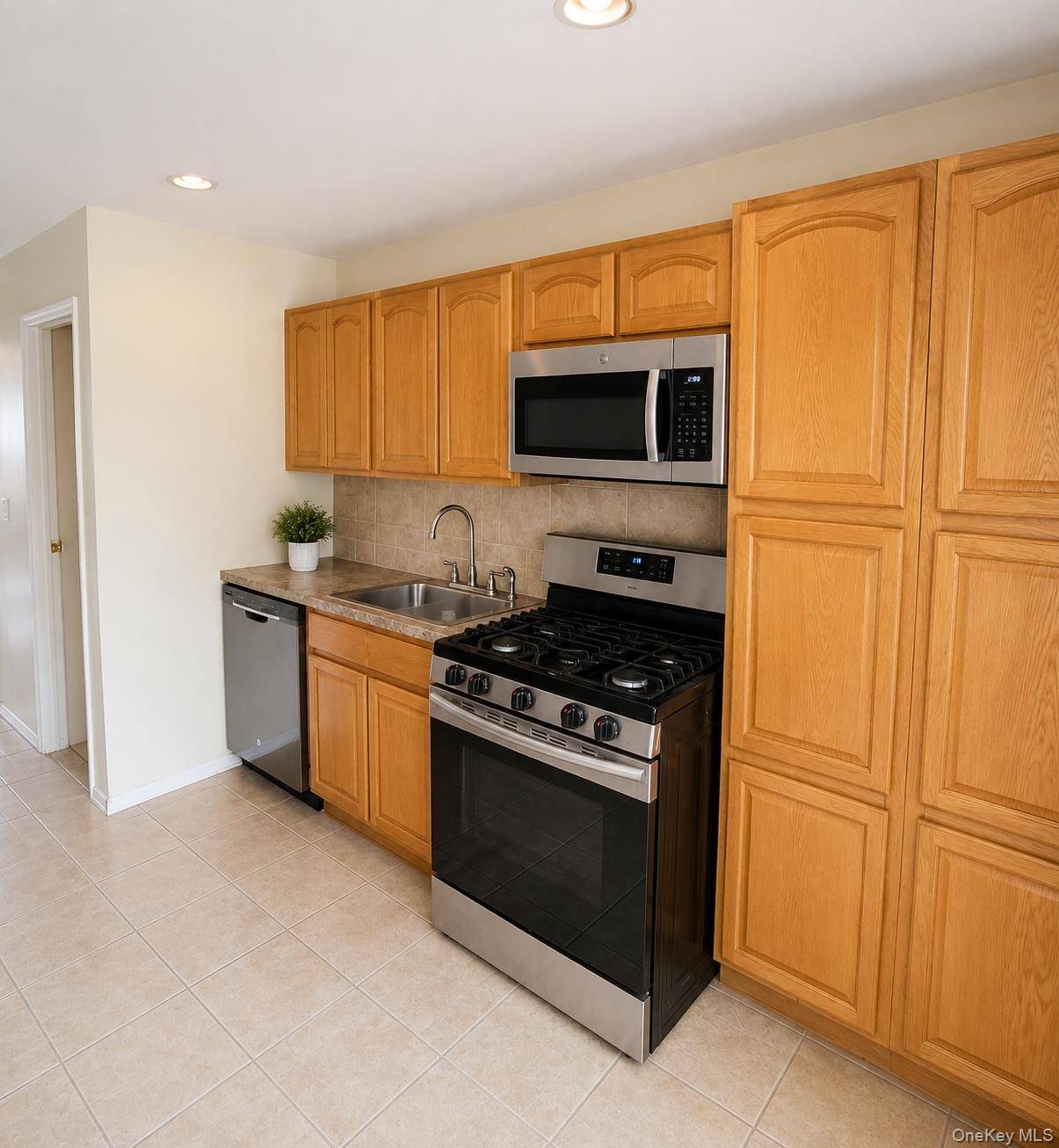 107 Morningside AVE, Yonkers, NY 10703