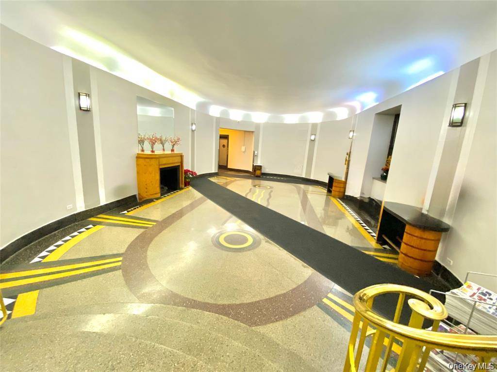 190 E Mosholu Pkwy #1J, Bronx, NY 10458
