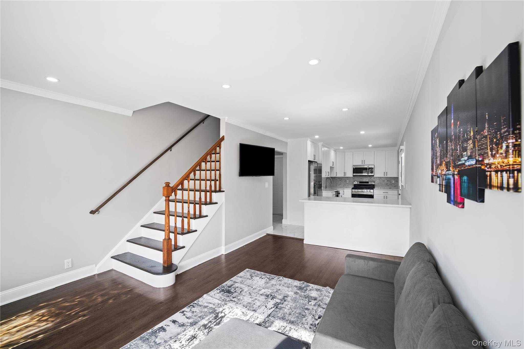 56 Independence ST, White Plains, NY 10606