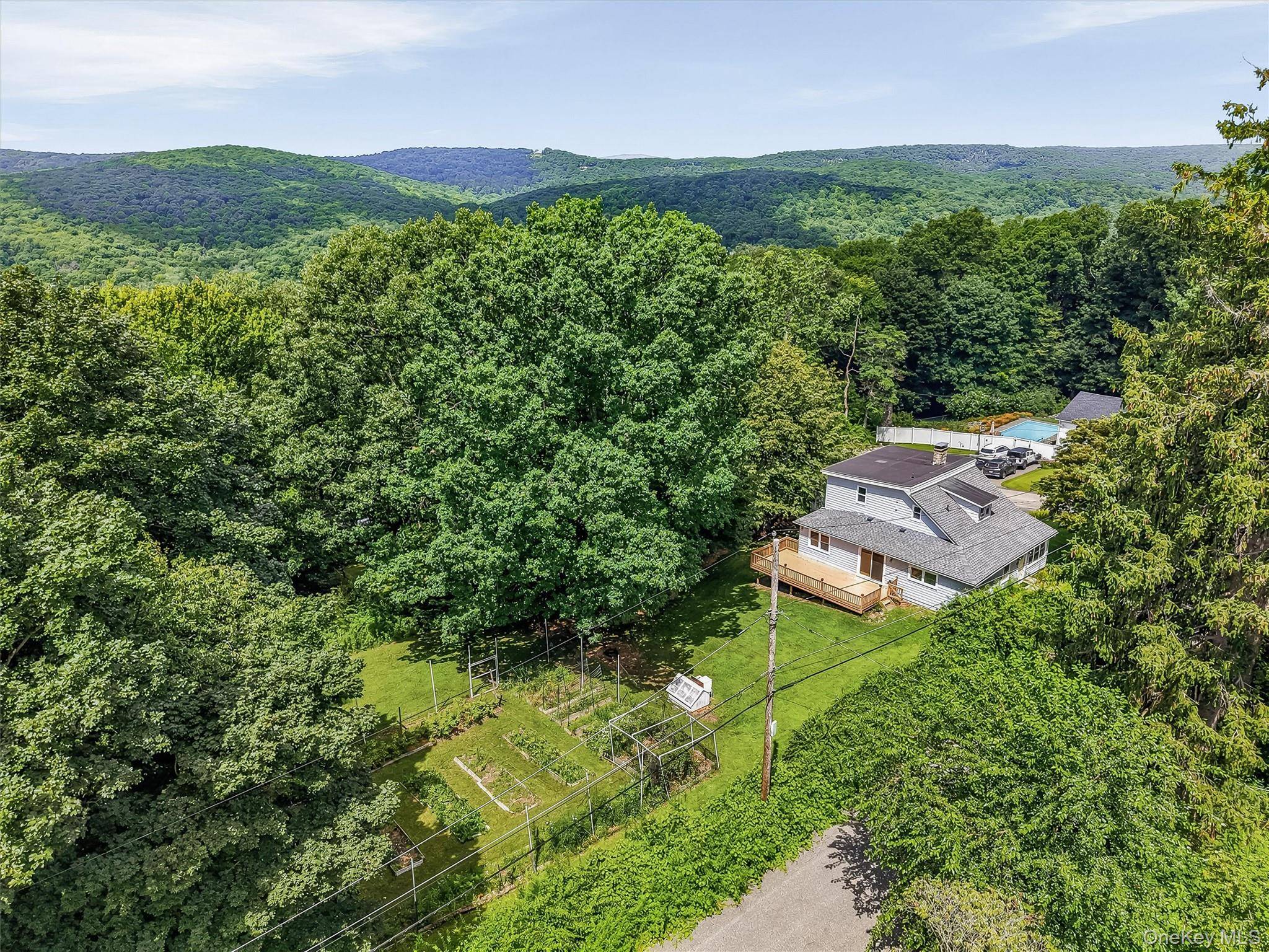 55 Ridge AVE, Putnam Valley, NY 10579