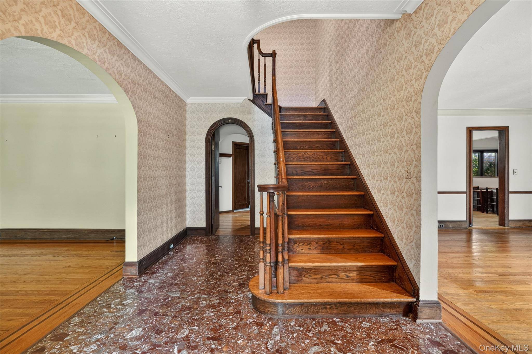 297 E Devonia AVE, Mount Vernon, NY 10552