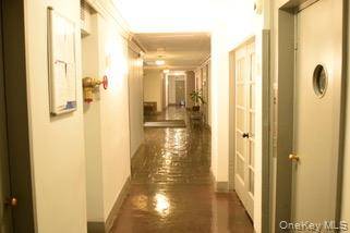 101 Ellwood AVE #1C, Mount Vernon, NY 10552
