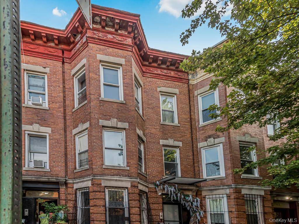 514 E 188th ST, Bronx, NY 10458