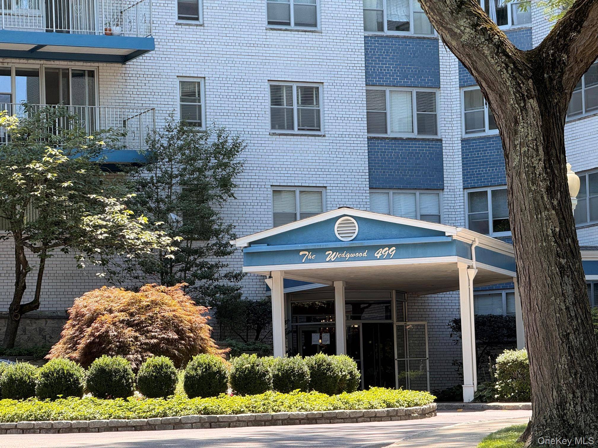 499 N Broadway #5L, White Plains, NY 10603