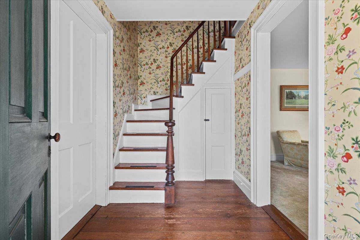 412 Succabone RD, Bedford Corners, NY 10549