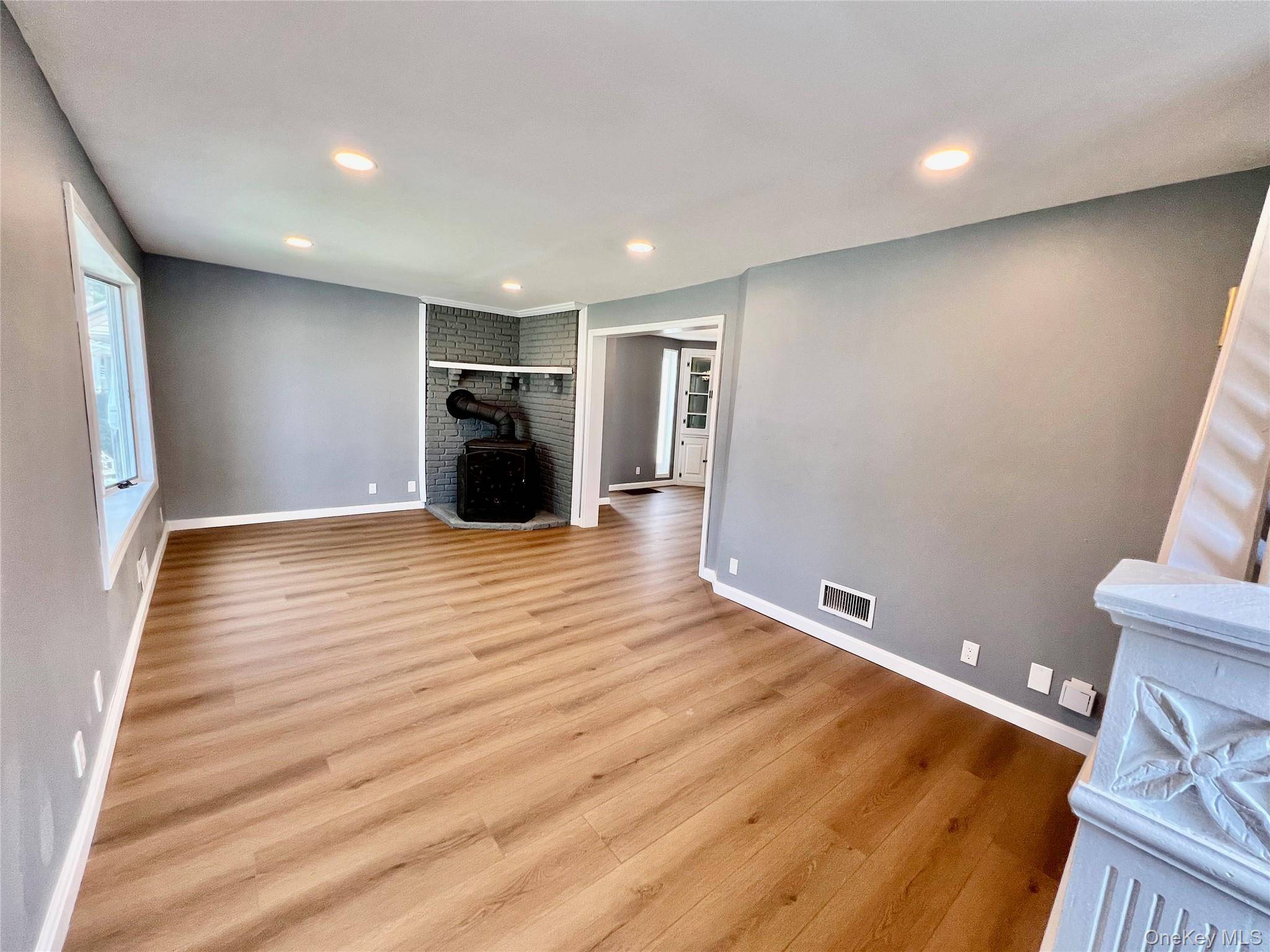 50 E Saint Marks PL, Valley Stream, NY 11580