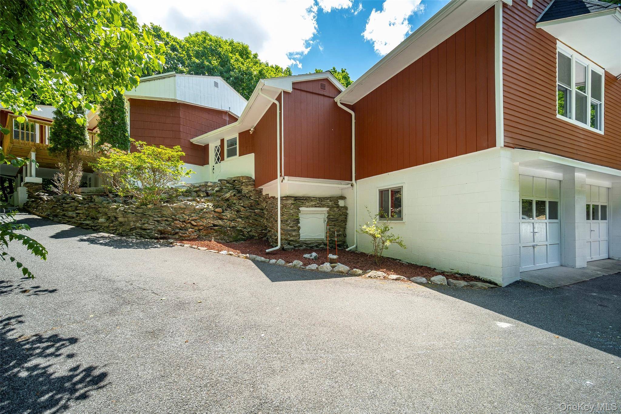 219 Benedict RD, Montgomery, NY 12549