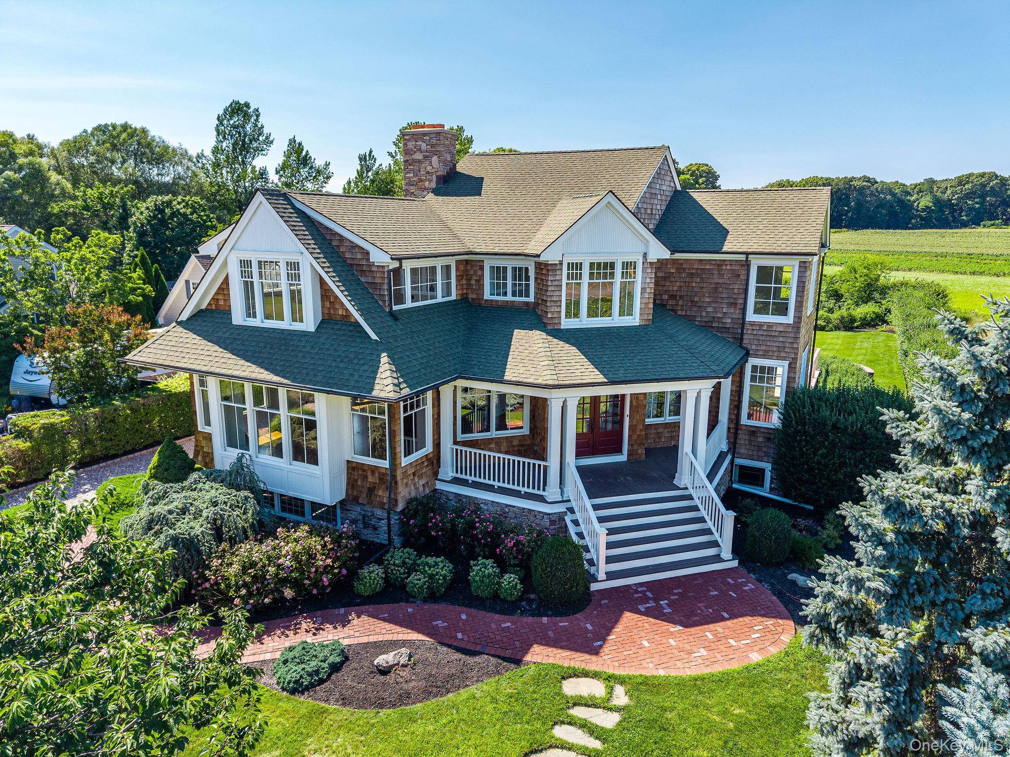 118 Peconic Bay BLVD, Aquebogue, NY 11931
