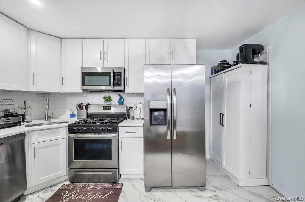 17826 Zoller RD, Springfield Gardens, NY 11434