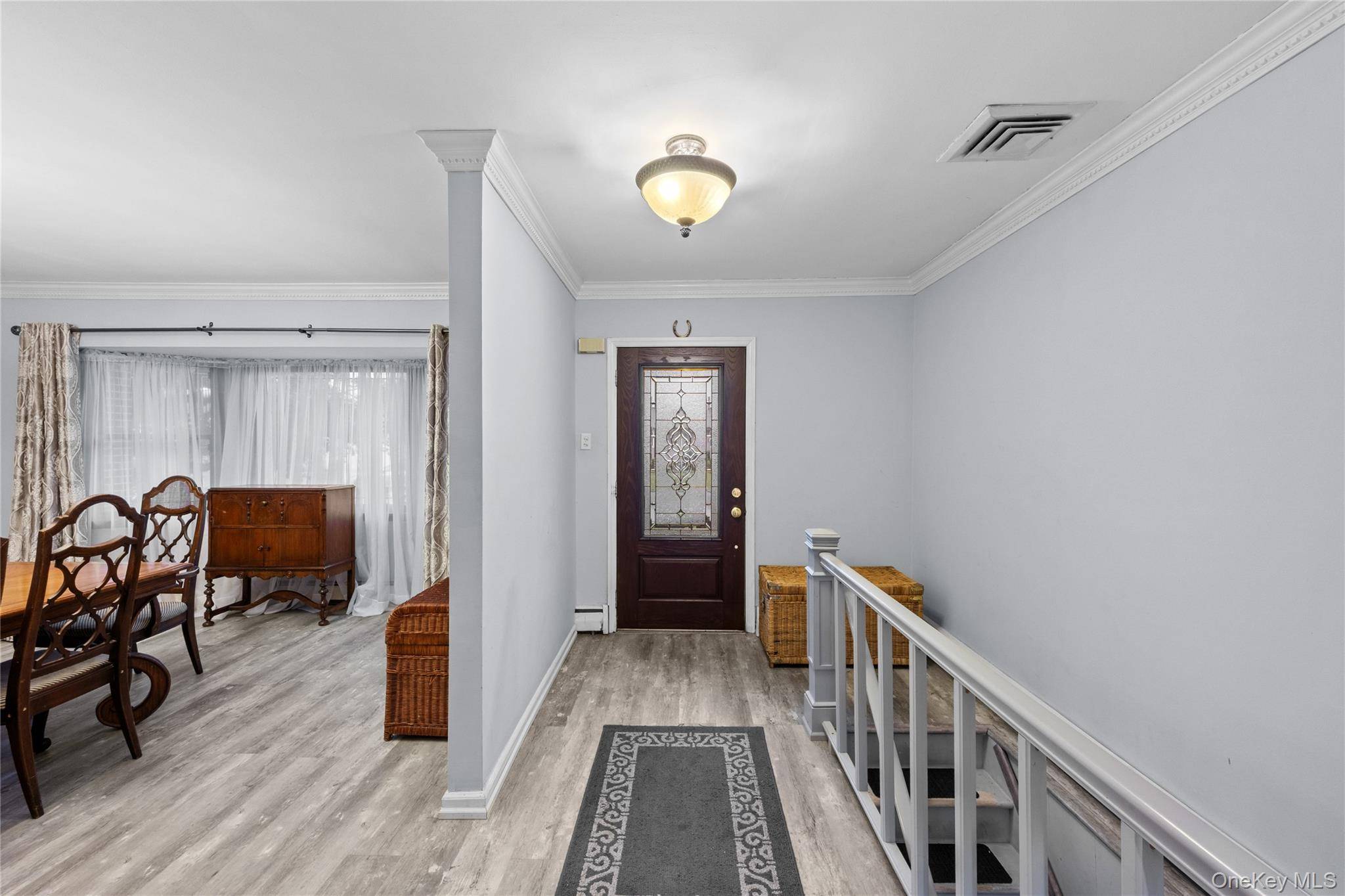 579 Empire AVE, West Babylon, NY 11704