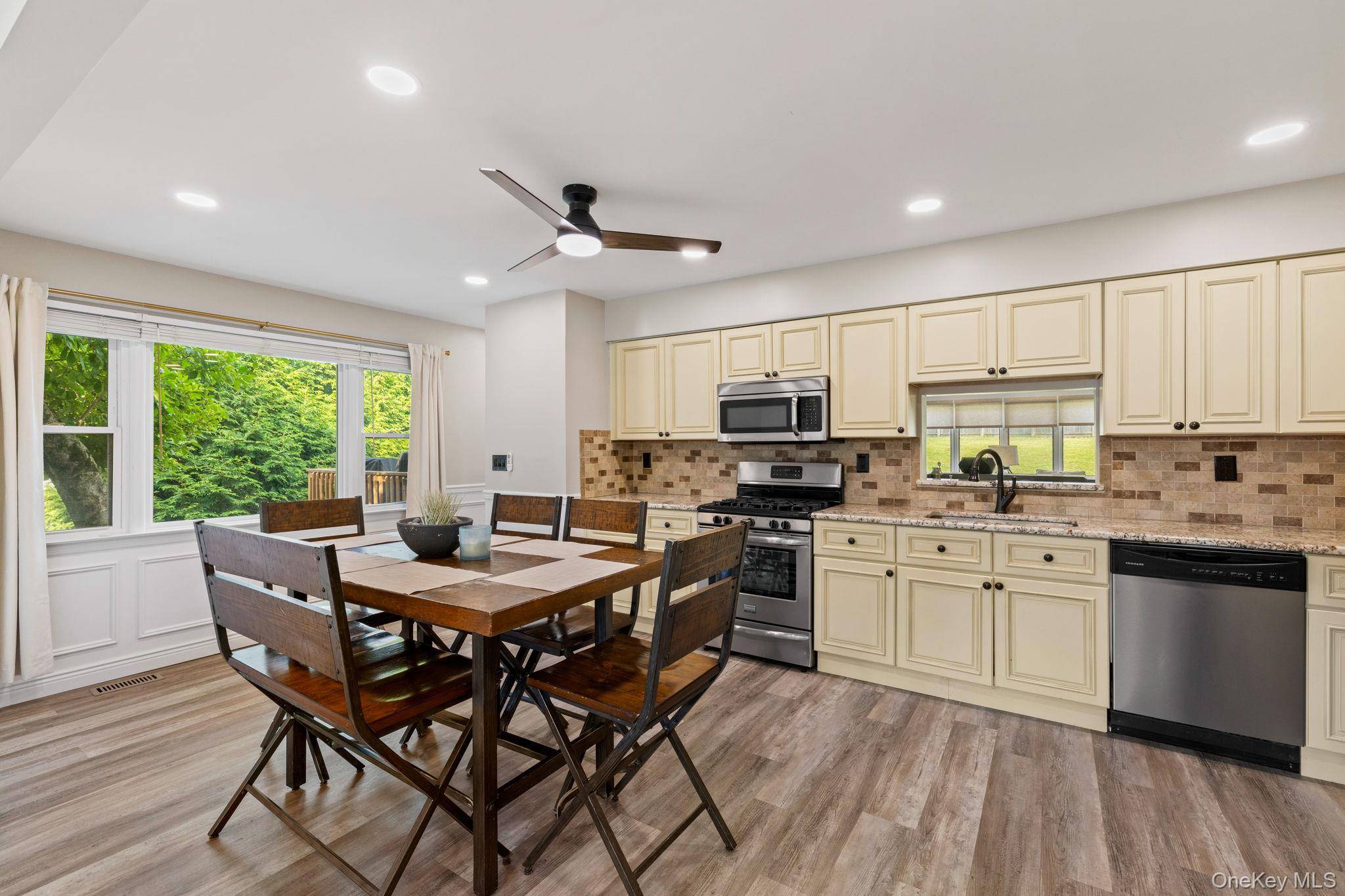 38 Hale PL, Tappan, NY 10983