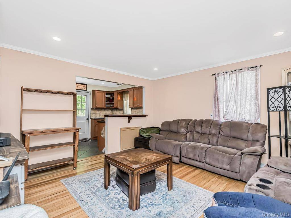 29 S Washington AVE, Hartsdale, NY 10530