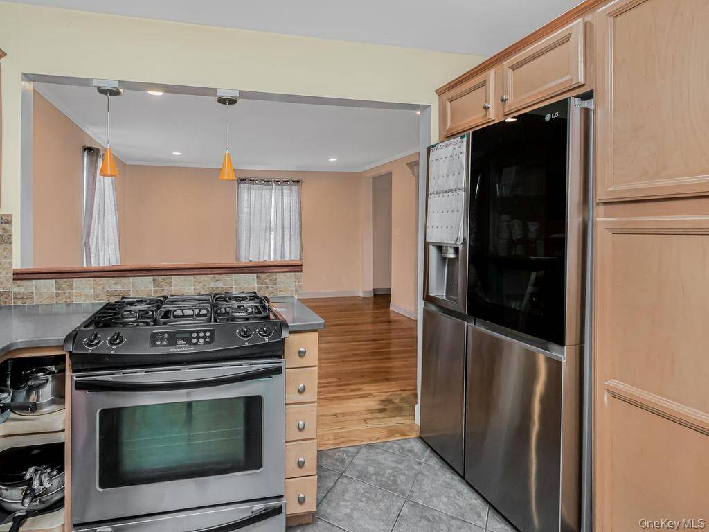 29 S Washington AVE, Hartsdale, NY 10530