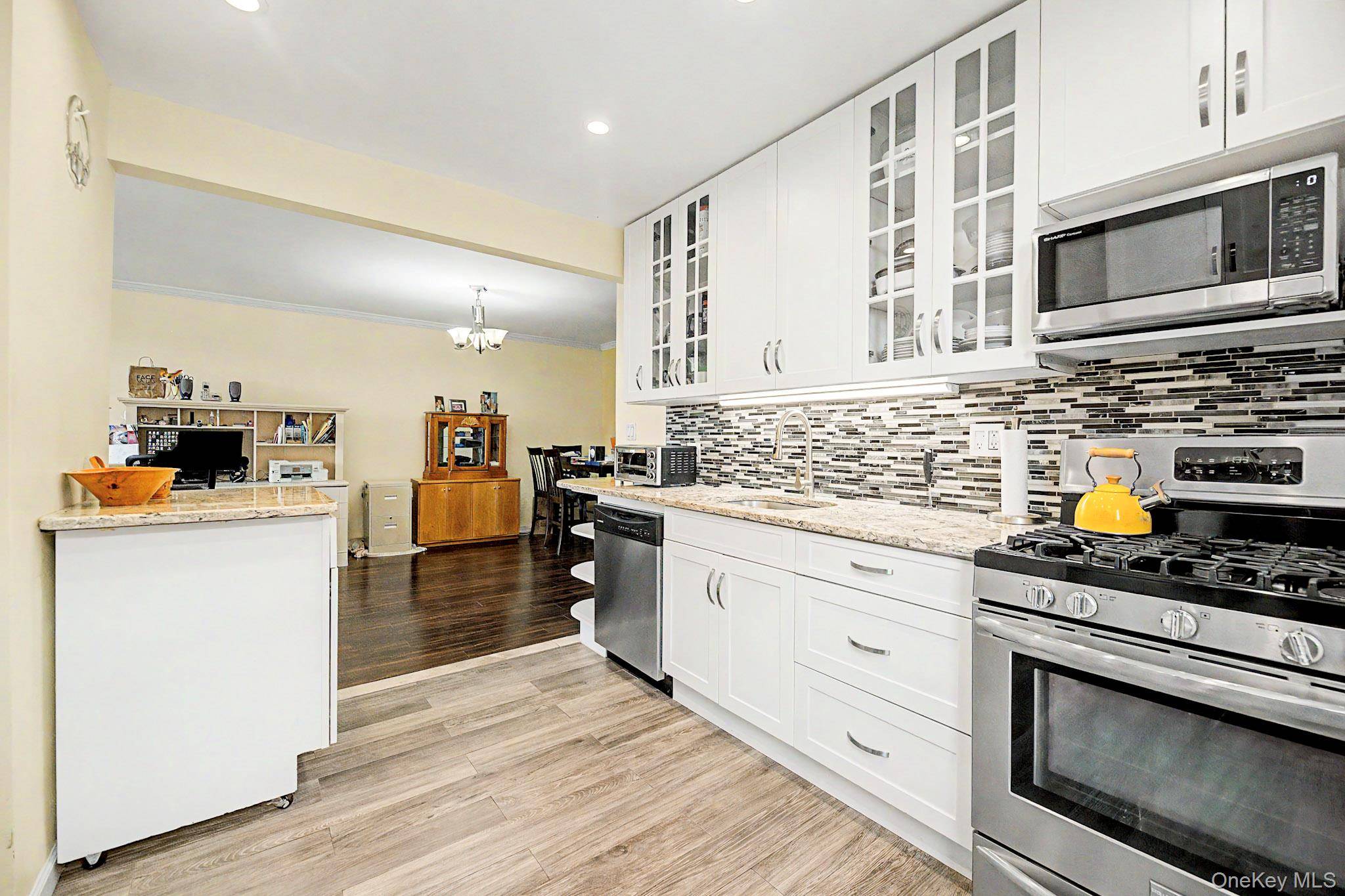 1300 Midland AVE #C-73, Yonkers, NY 10704