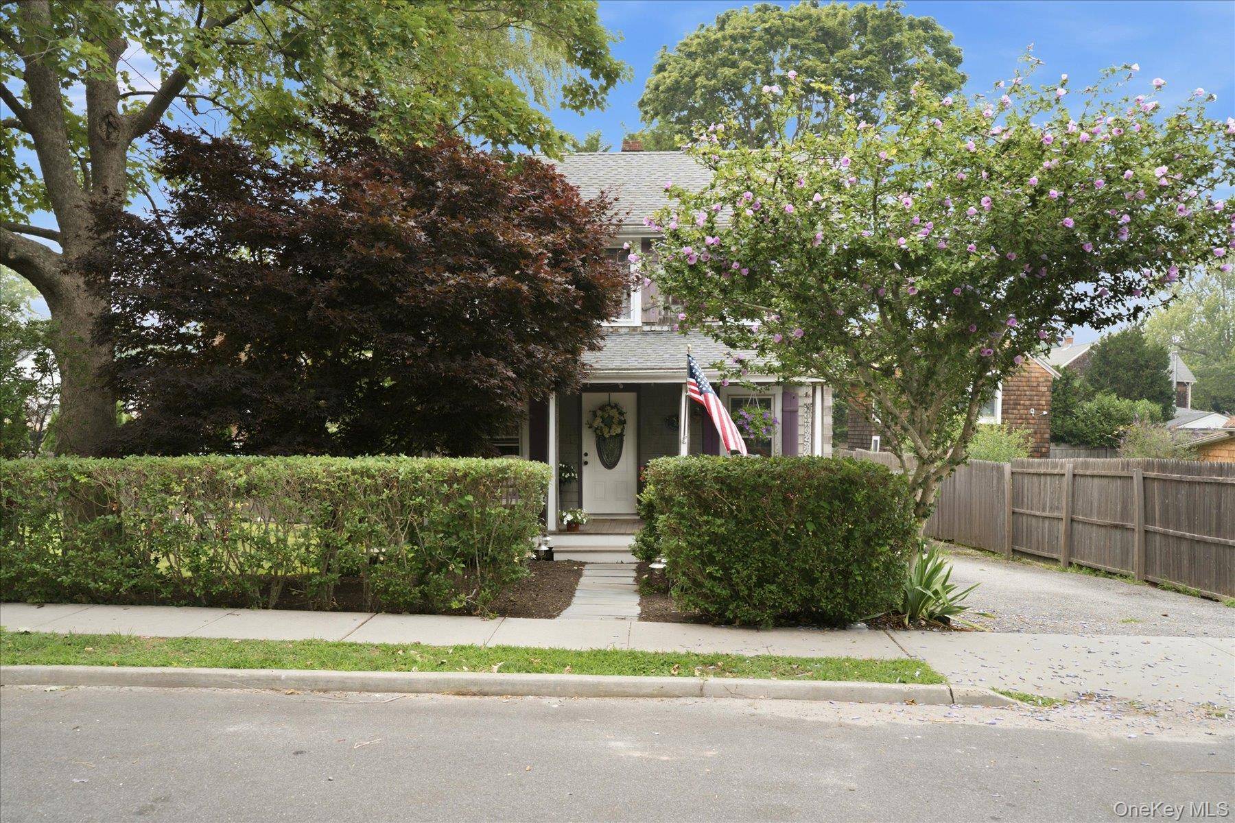 308 Monsell PL, Greenport, NY 11944