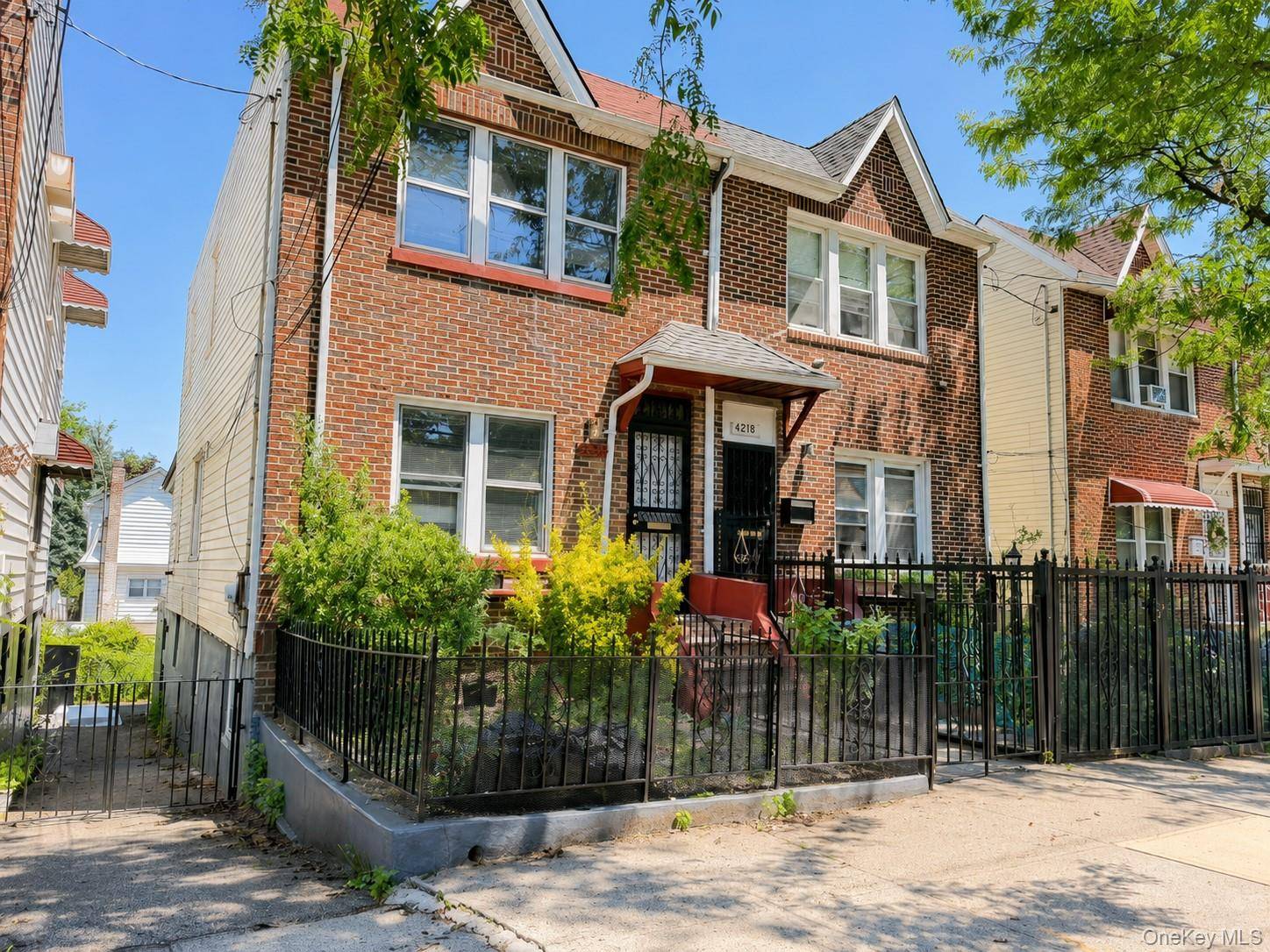 4220 Boyd AVE, Bronx, NY 10466