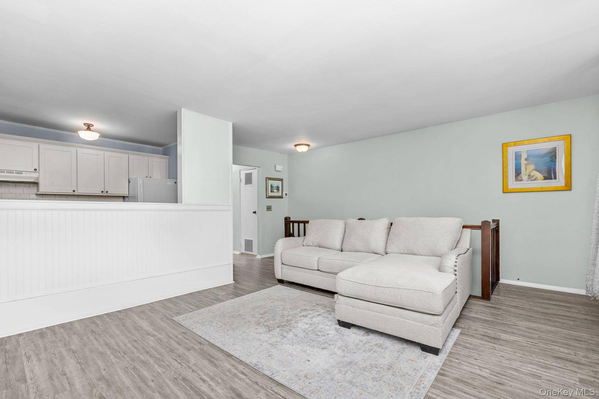 1 Wyndover Woods LN #10, White Plains, NY 10603