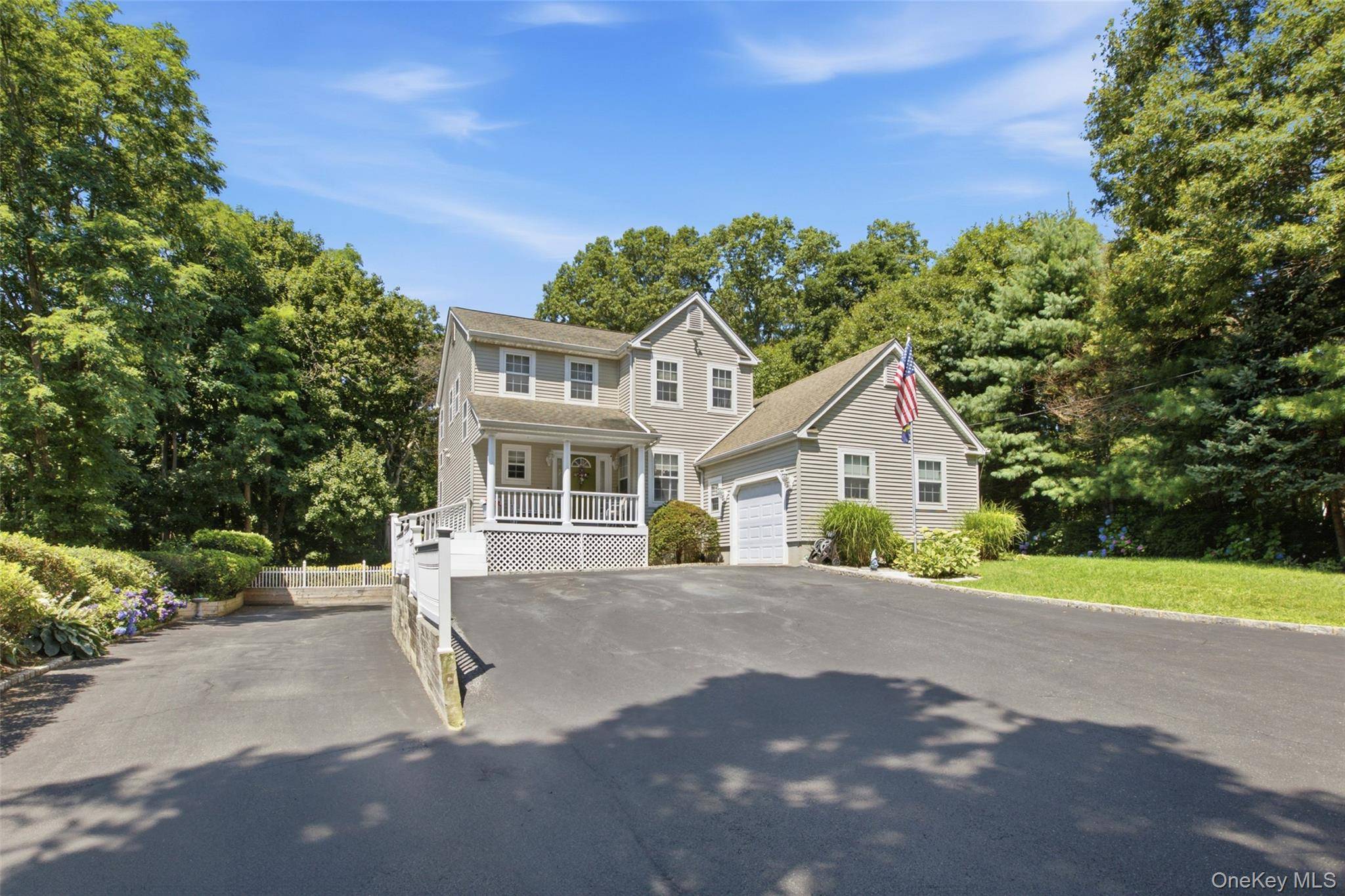 104 Lincoln BLVD, Hauppauge, NY 11788
