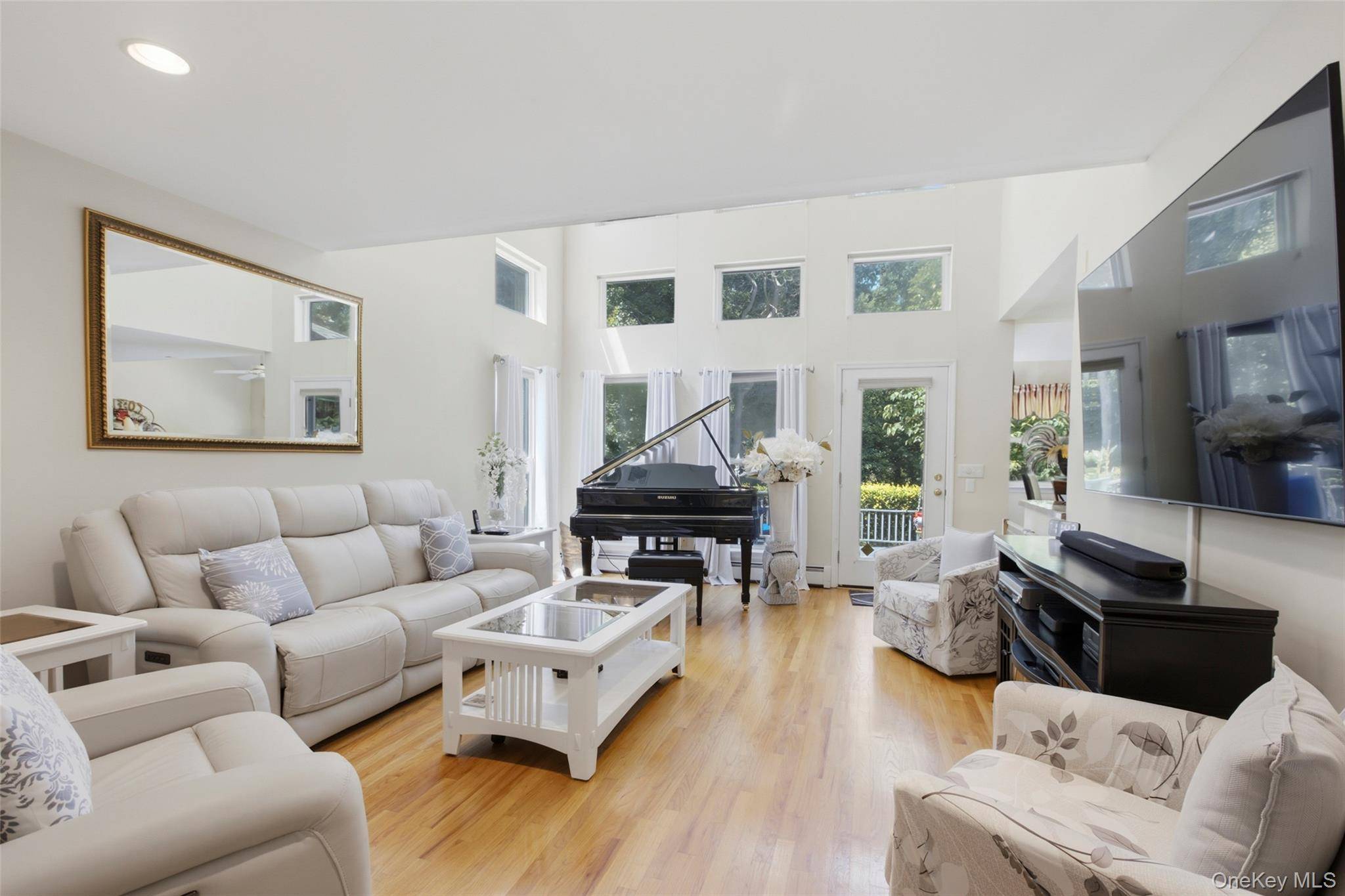 104 Lincoln BLVD, Hauppauge, NY 11788