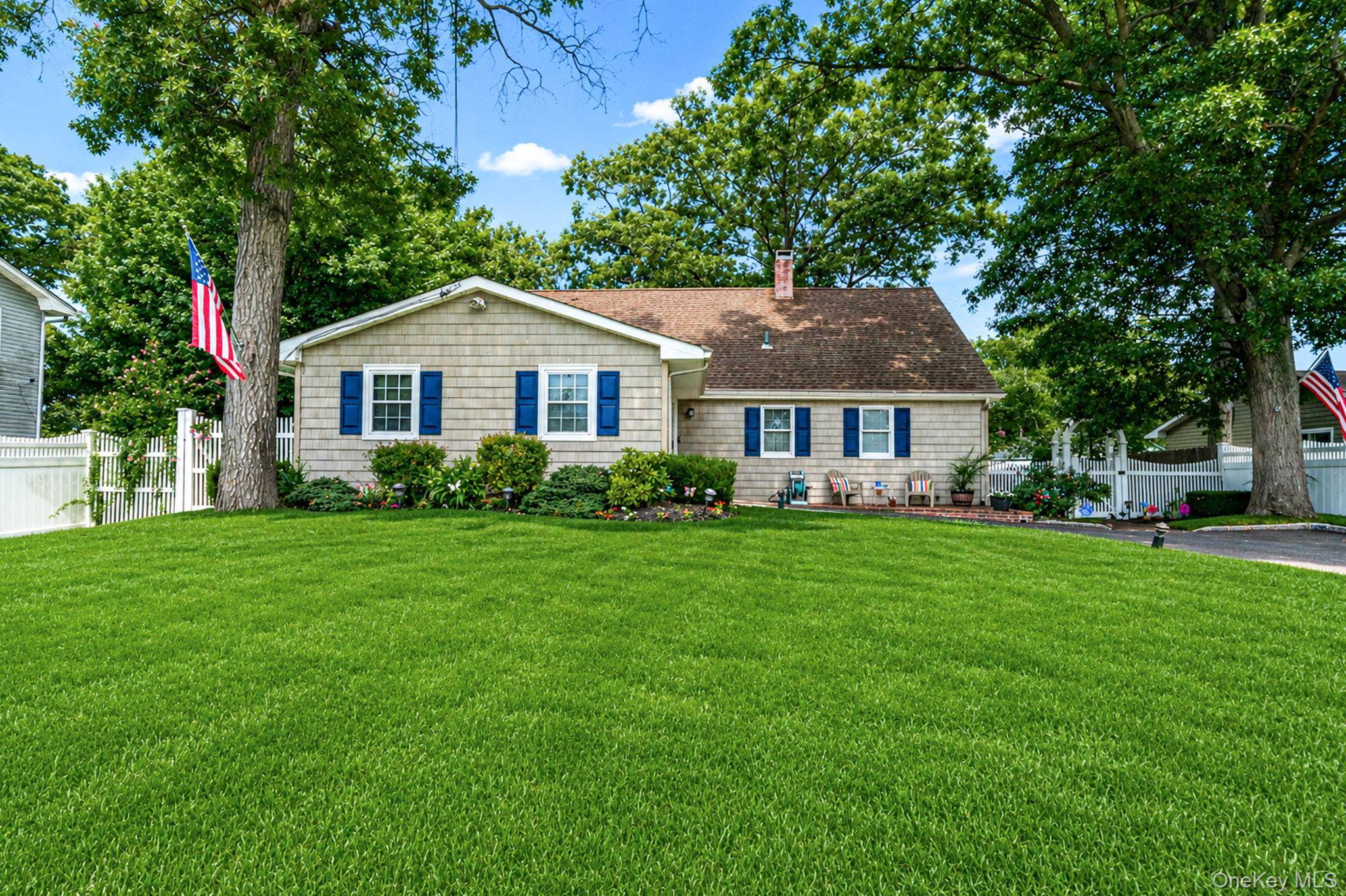 1A Richard PL, Ronkonkoma, NY 11779