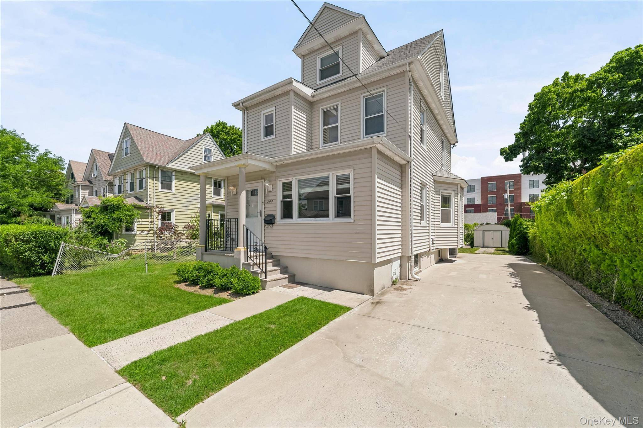 208 Third AVE, Pelham, NY 10803