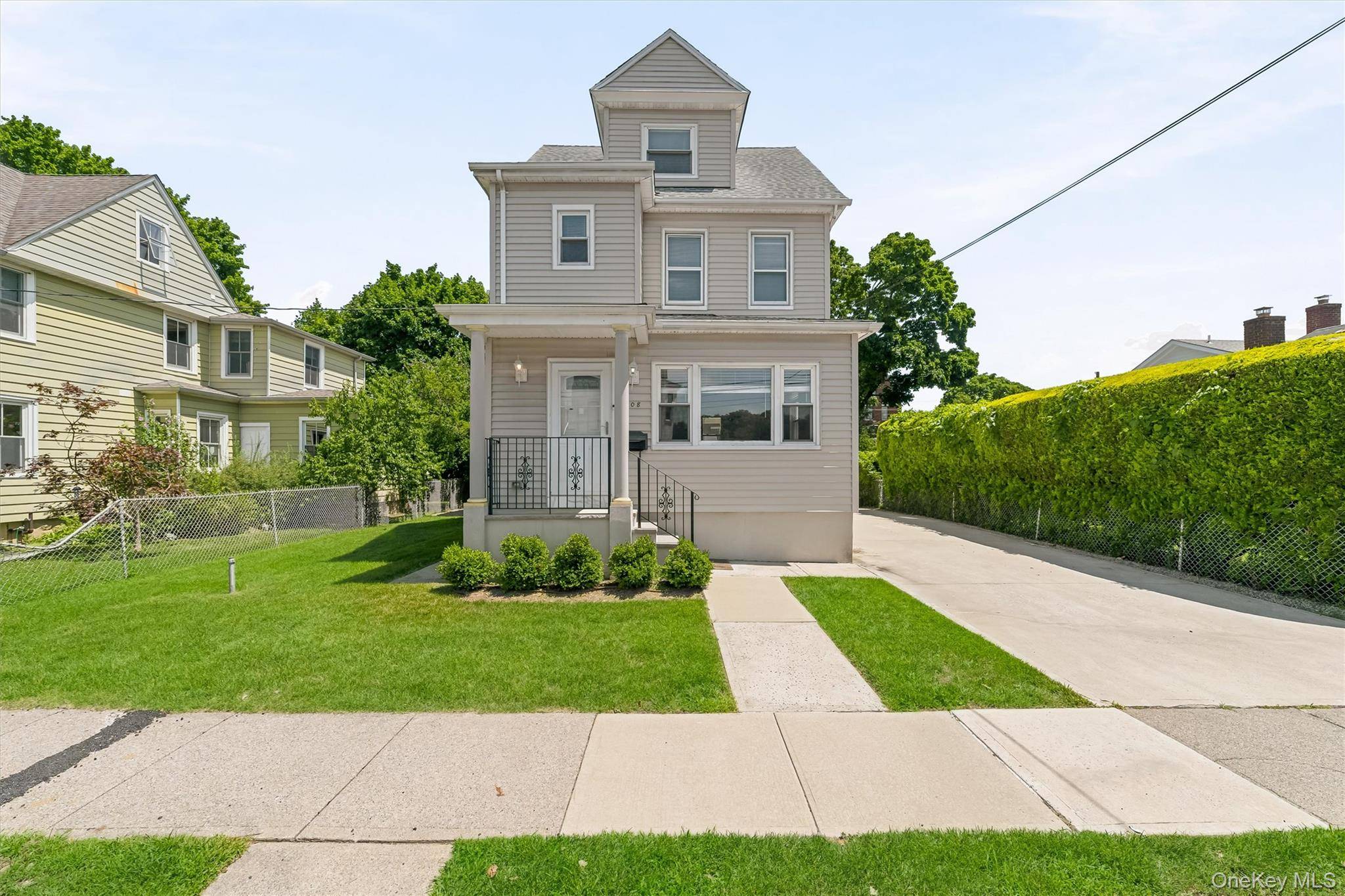 208 Third AVE, Pelham, NY 10803