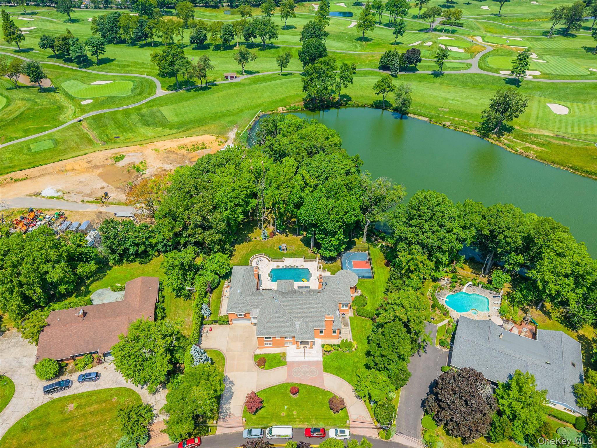 25 Lake RD, Lake Success, NY 11020