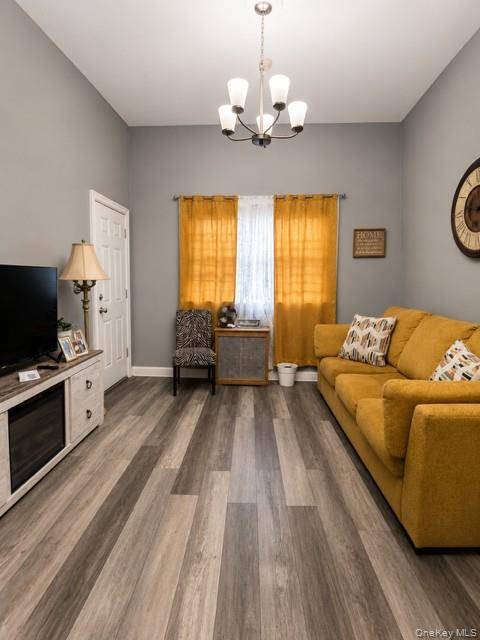 172-21 Baisley Blvd, Jamaica, NY 11434