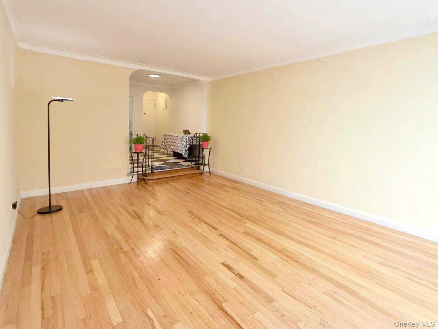 300 W 53rd ST #4K, New York (manhattan), NY 10019