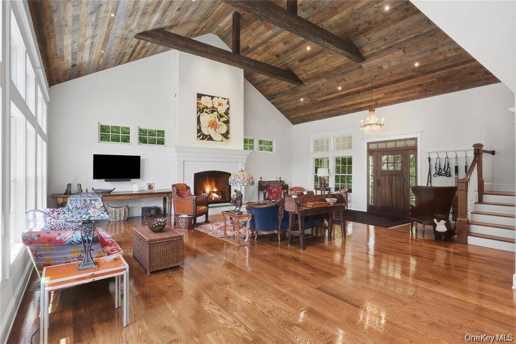 11 Haggerty Hill RD, Rhinebeck, NY 12572