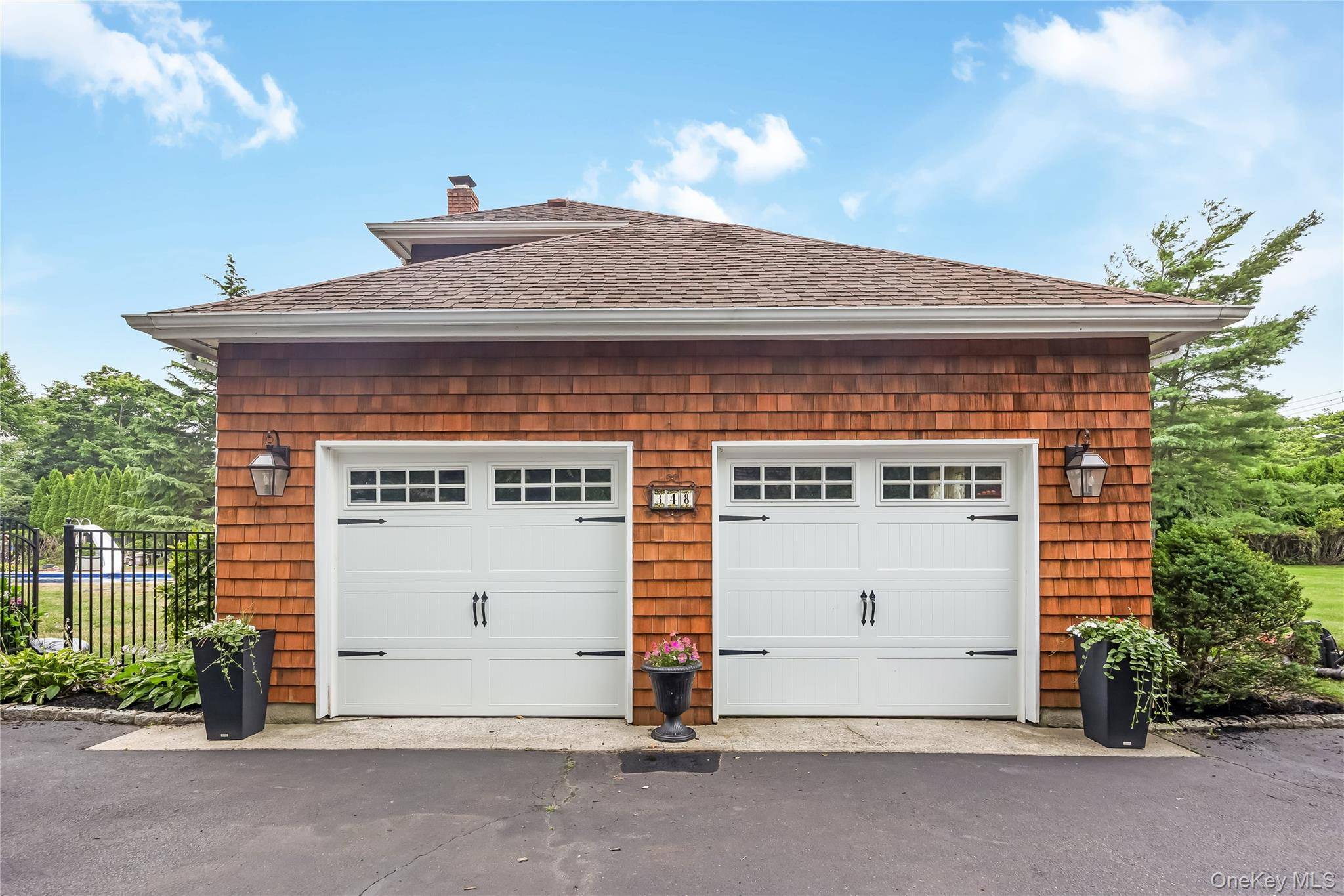 348 Middle RD, Bayport, NY 11705