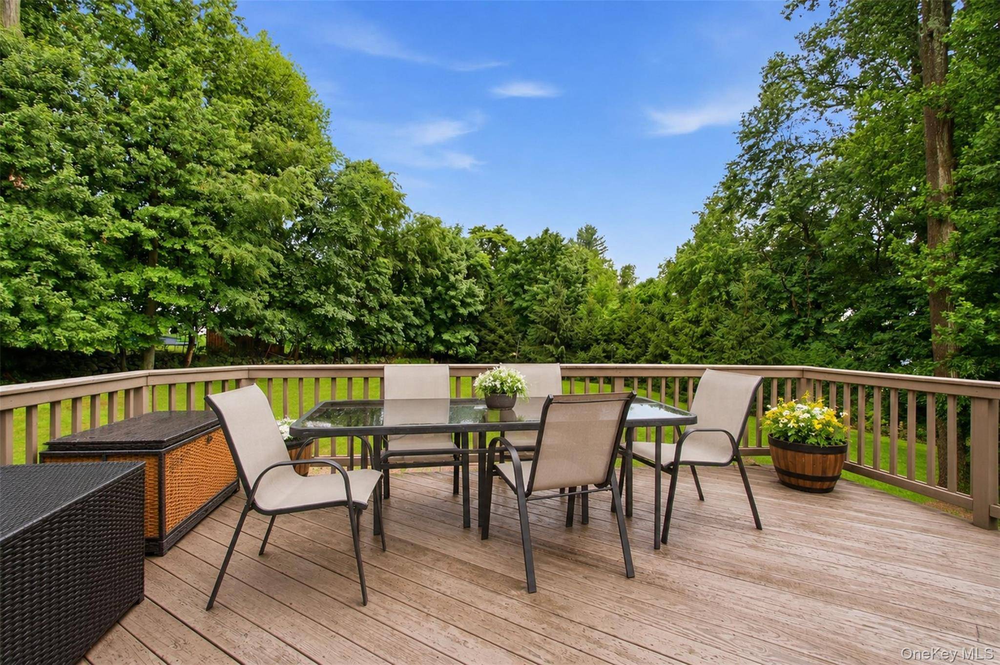 3 Larch CT, Suffern, NY 10901