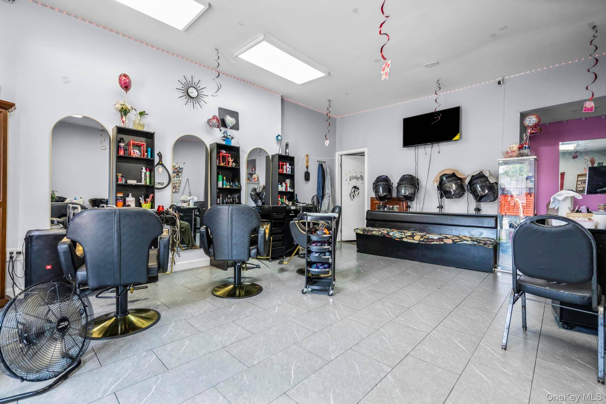 123 Elm ST, Yonkers, NY 10701