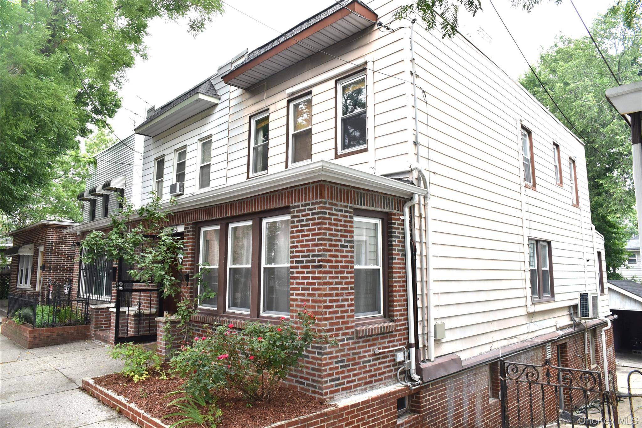 4126 Digney AVE, Bronx, NY 10466