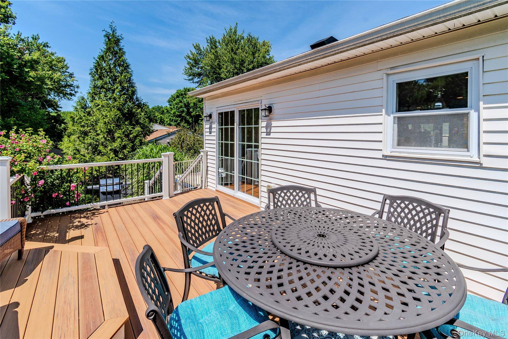 1 Patriot LN, Washingtonville, NY 10992