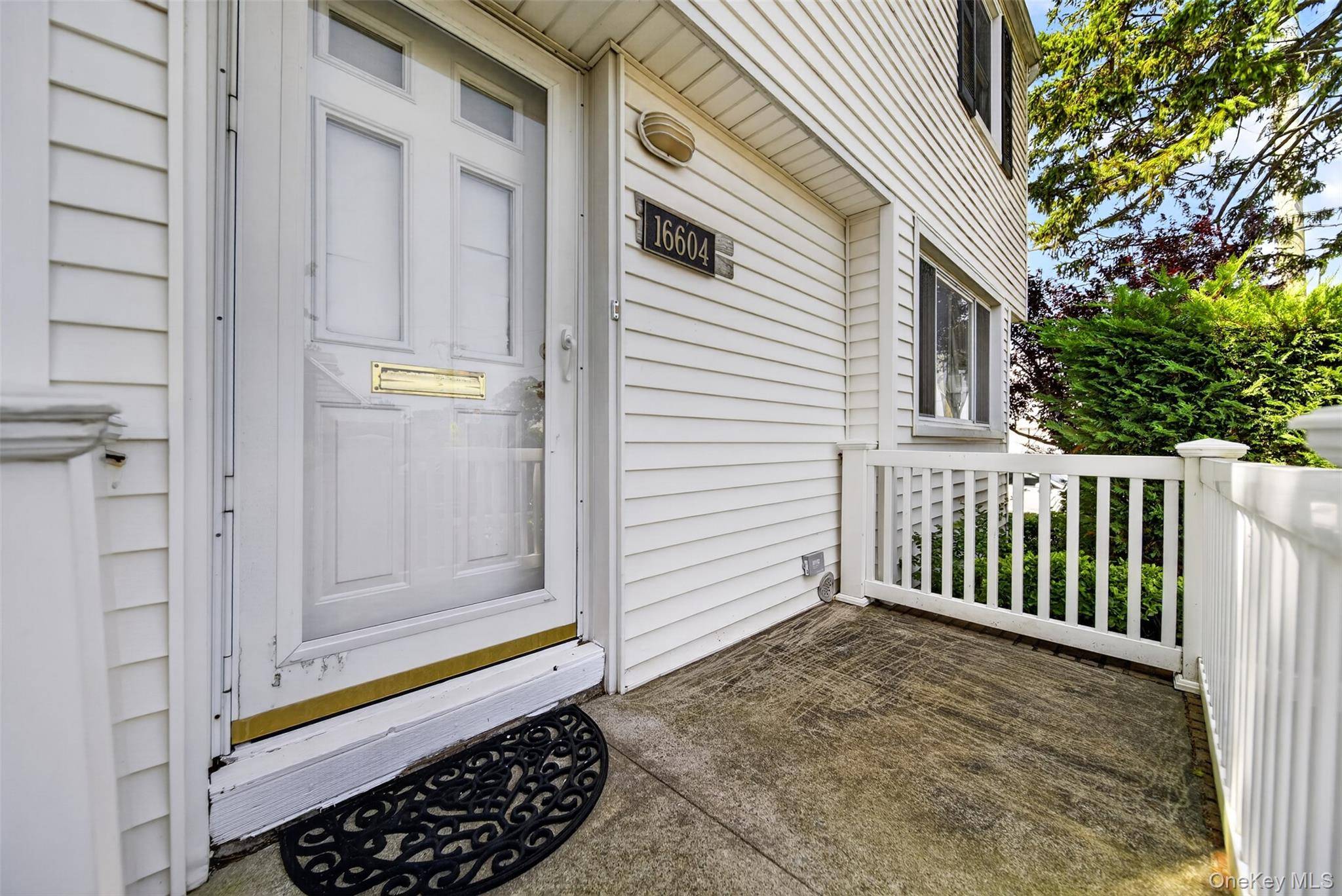 166-04 22nd AVE, Whitestone, NY 11357